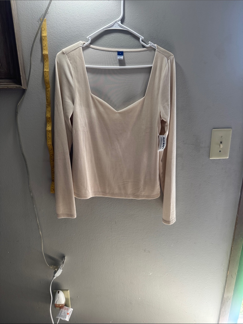 Old Navy Long Sleeve Scoop Neck Top - cream